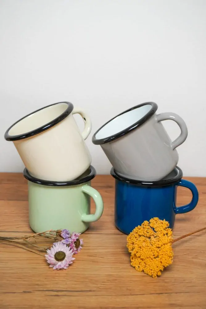 Smaltovaný hrnek mint 400 ml 