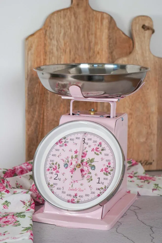 Kuchyňská retro váha Bella růžová do 3 kg