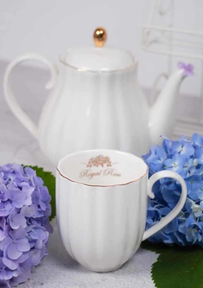 Porcelánová čajová konvice Royal Rose - bílá 800 ml