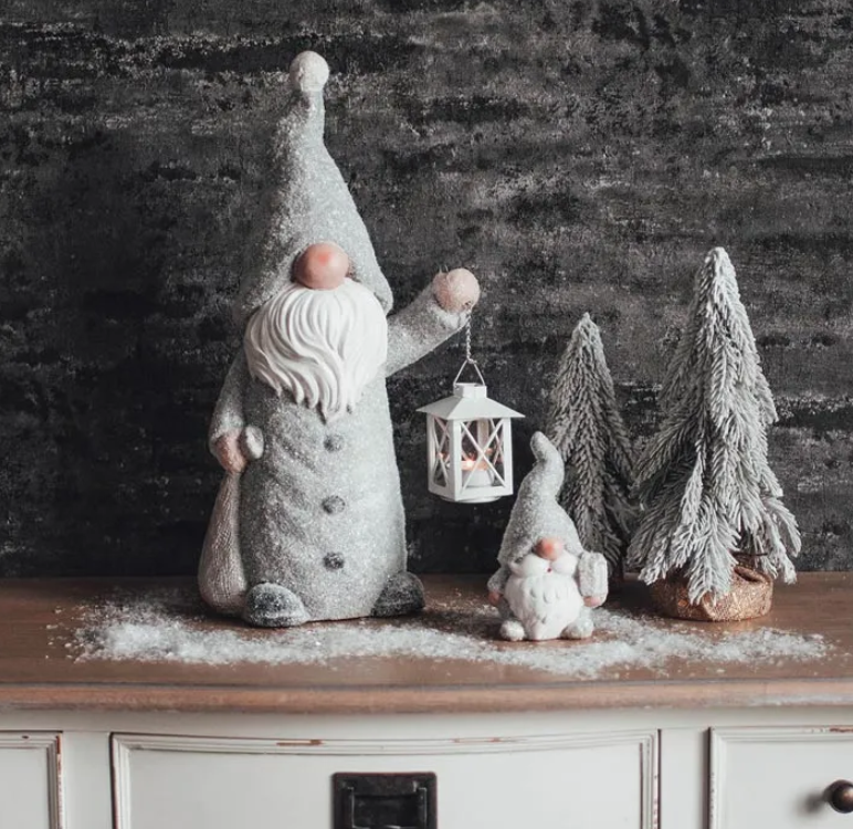 Dekorační skřítek z keramiky šedý 16 cm