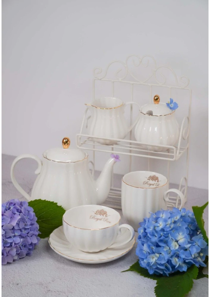 Hrnek Royal Rose bílý se zlatým okrajem 320 ml